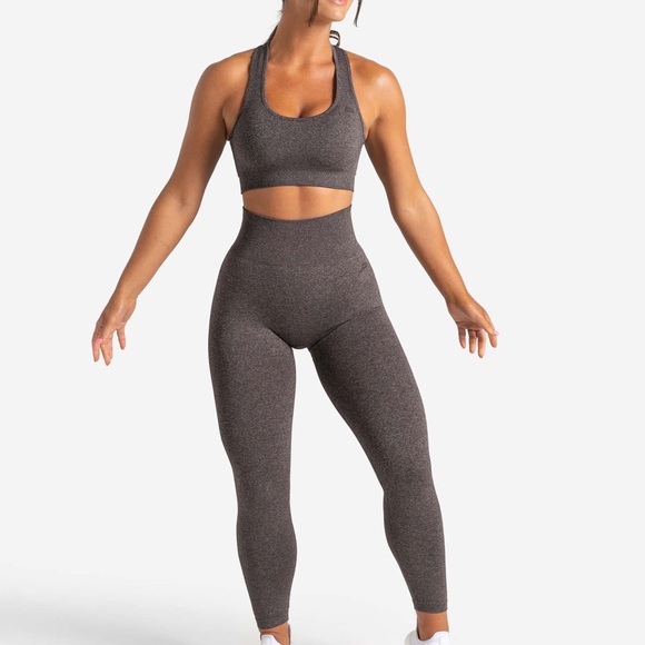 LAST CHANCE | Pursue Fitness Core Seamless Sports Bra in Brown Marl - Picture 7 of 7